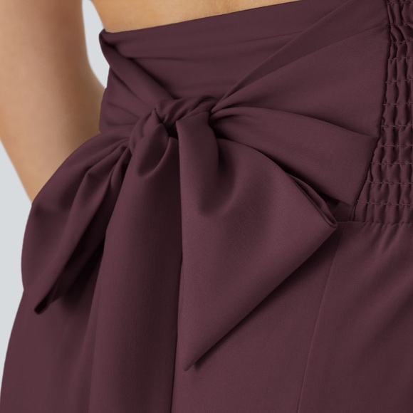 Halara breezeful flowy, wide leg pants in gorgeous burgundy color, medium, new - Picture 6 of 11